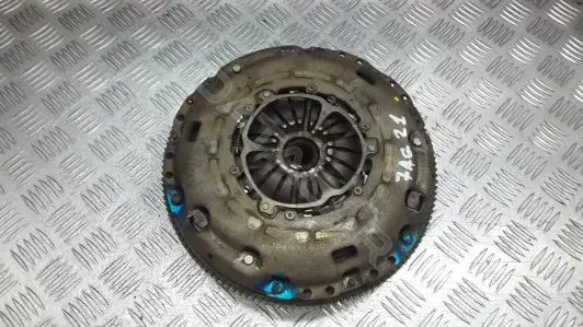 Маховик 04L105266B