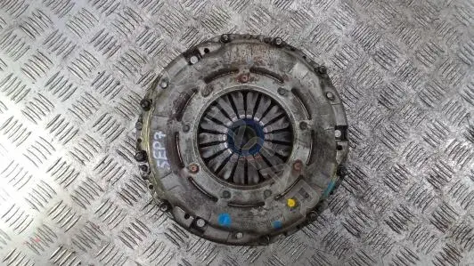 Маховик 232002A800