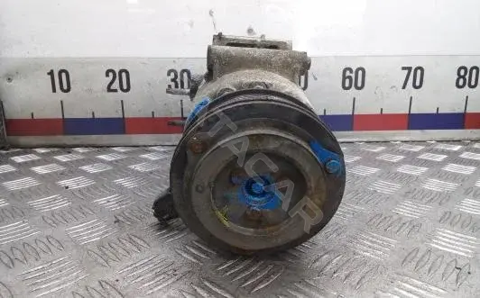 Компрессор кондиционера AV11-19D629-BA