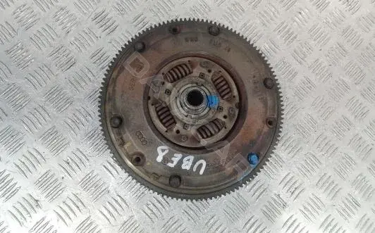 Маховик UBE08A301