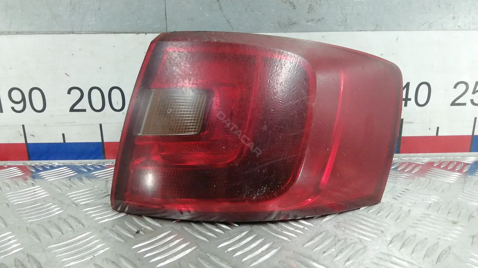Задние фонари 5C6945096E