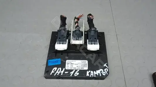 Блок комфорта 5Q0937086AH