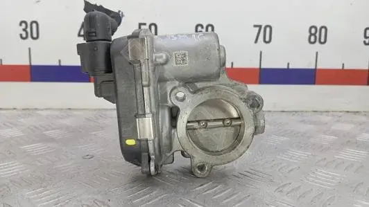 Дроссельная заслонка 05C133062A