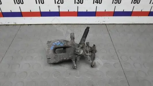 Суппорт тормозной 5Q0615423A