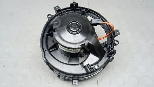 Моторчик печки 7BM13KK01