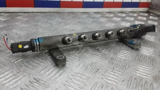 Топливная рейка ENK26BB01