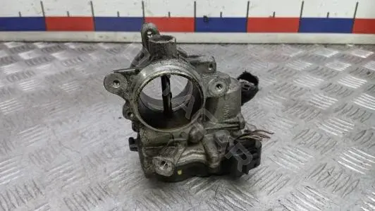 Дроссельная заслонка 04L128063AA