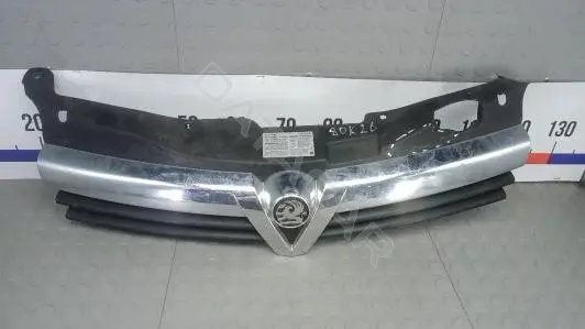 Решетка радиатора 8OK26G101