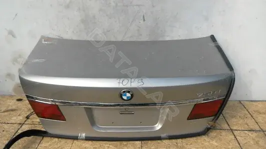 Крышка багажника 70F09HP01