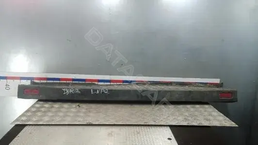 Задний бампер LNP02HG01