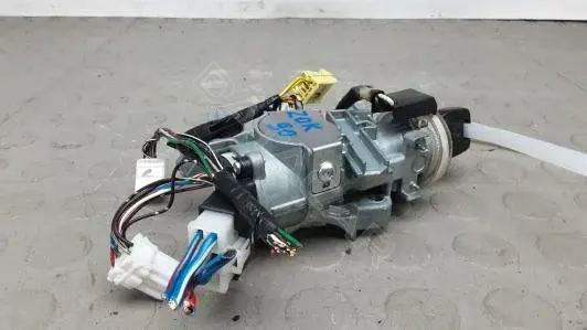Замок зажигания ZOK90J101