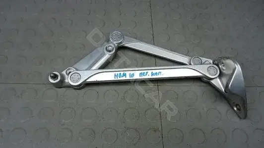 Петля капота HBM10D502