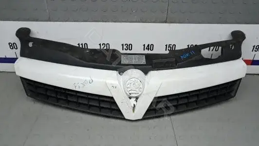 Решетка радиатора POK11QF01