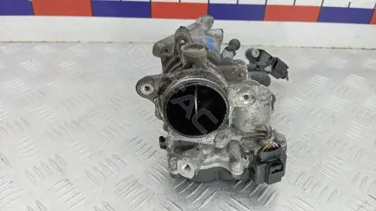 Дроссельная заслонка 04L128059AA