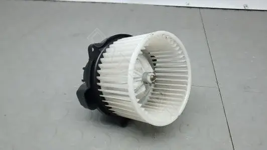 Моторчик печки 97945C5000
