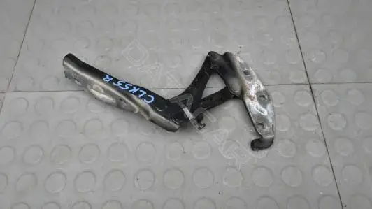 Петля капота 3D0823302D
