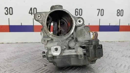 Дроссельная заслонка 04L128063AA