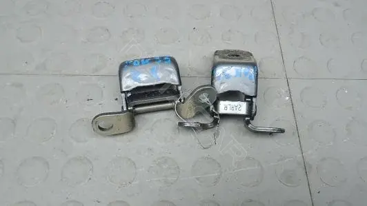 Петля двери POK35F301