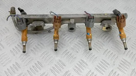 Топливная рейка KBM11TJ01