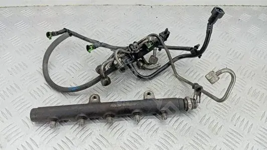 Топливная рейка BK2Q-9D280-AB