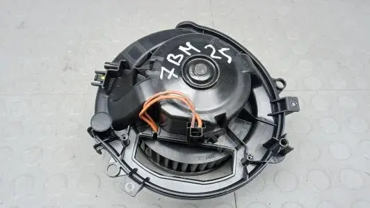 Моторчик печки 7BM25KK01