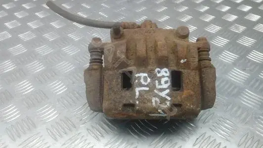 Скоба суппорта 89Y210R01