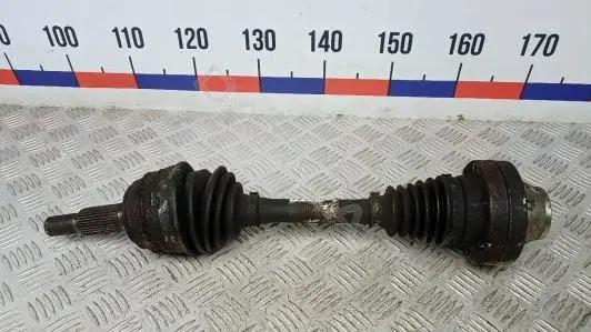 Приводной вал / Полуось 7P0407271C