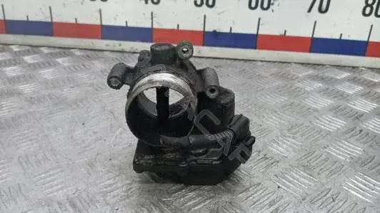 Дроссельная заслонка 03L128063E