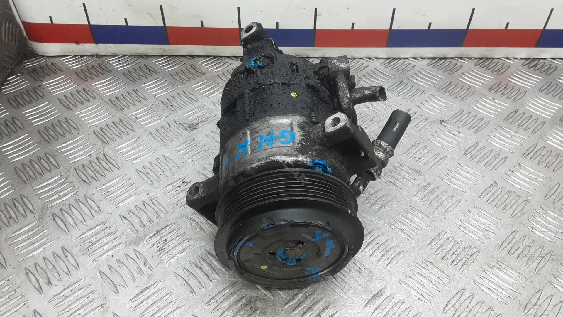 Компрессор кондиционера GNK04BU01