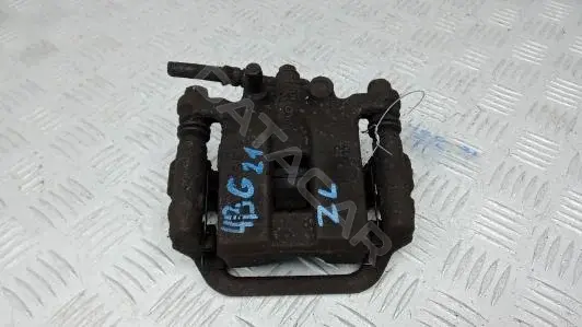 Скоба суппорта 4BG210M01
