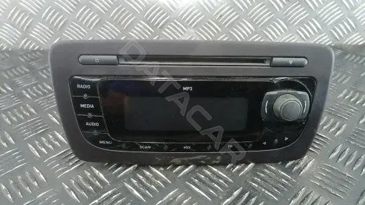 Магнитола 6J0035153