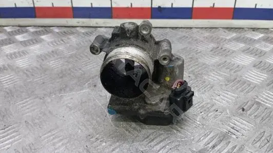 Дроссельная заслонка 03L128063E