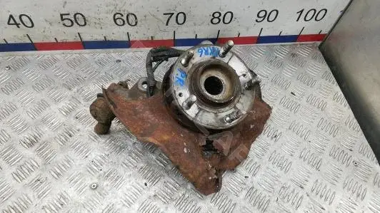 Поворотный кулак KKR060901