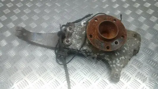 Поворотный кулак 81Z120801