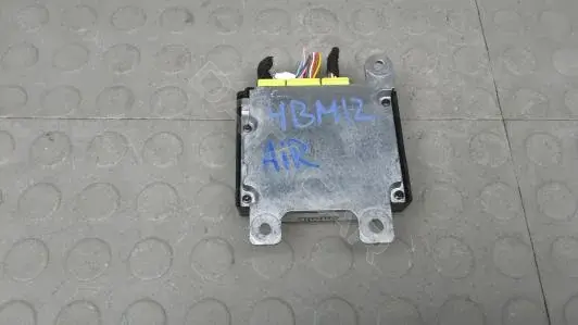 Блок управления подушками безопасности 988204eh0c