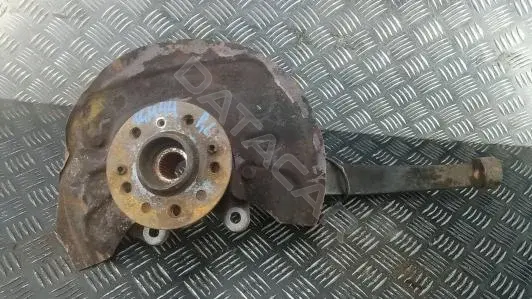 Поворотный кулак 1GM440801