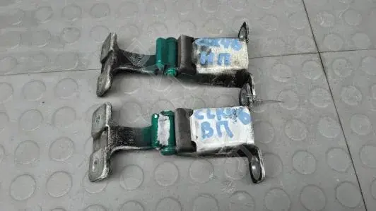 Петля двери CLK46R901