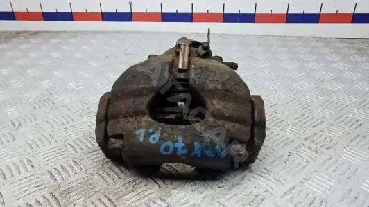 Скоба суппорта NOK700R01