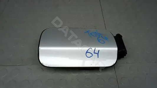 Крышка лючка топливного бака TOK64EH01