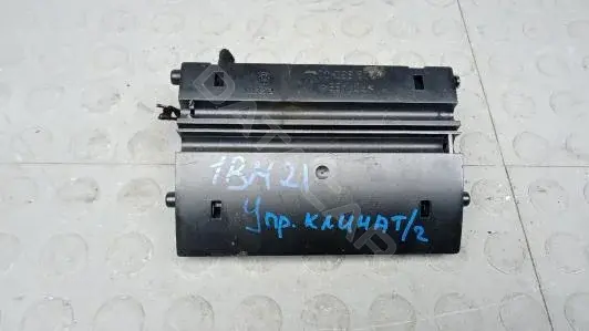 Панель управления отопителем (климат-контролем) a2218709987