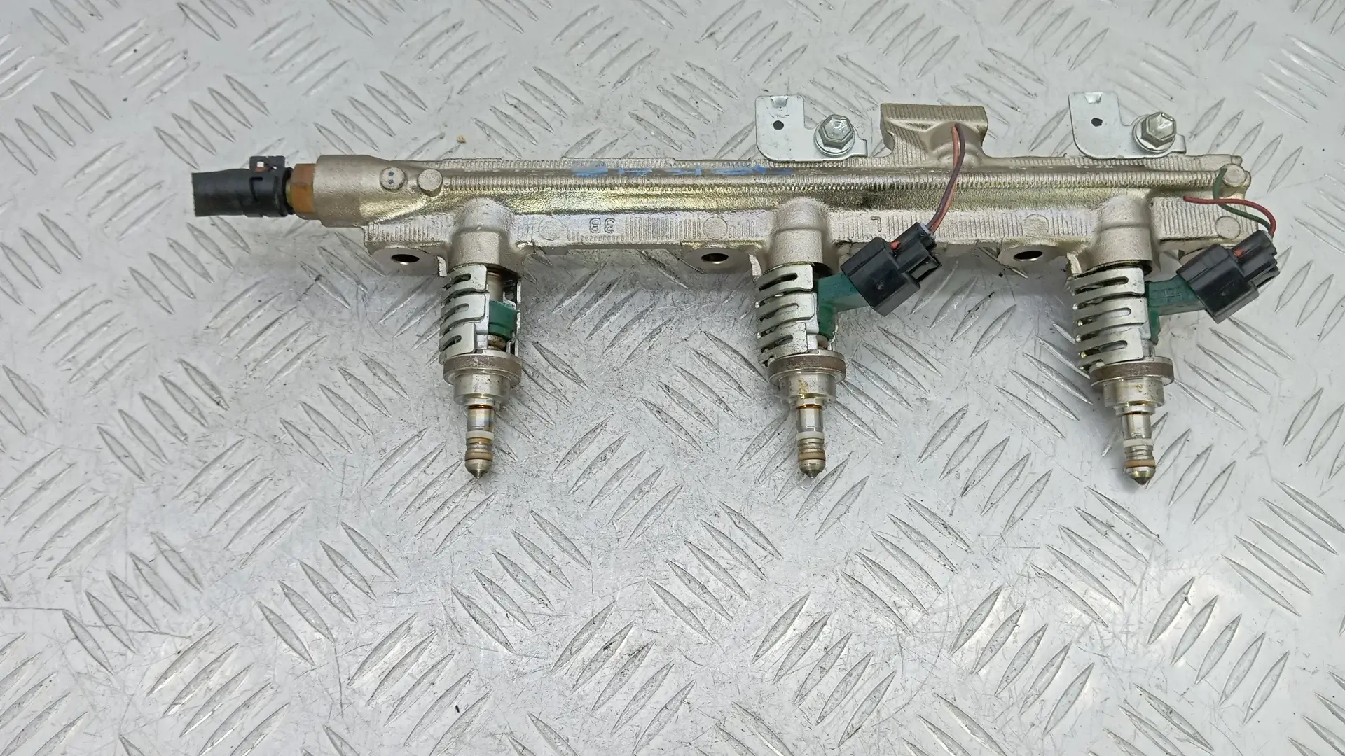 Топливная рейка NOK42TJ02