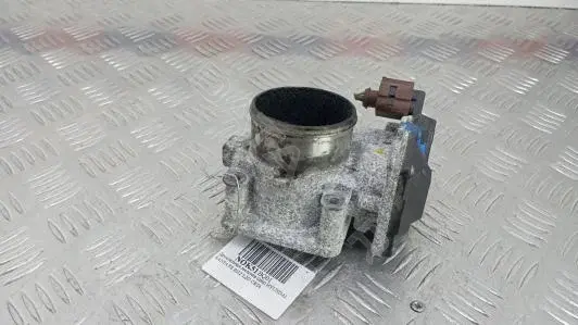 Дроссельная заслонка 35100-2F000