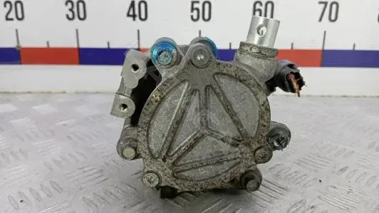 Вакуумный насос PE0-18G00
