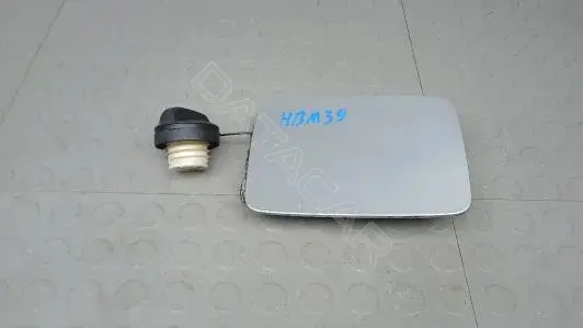 Крышка лючка топливного бака HBM39IC01