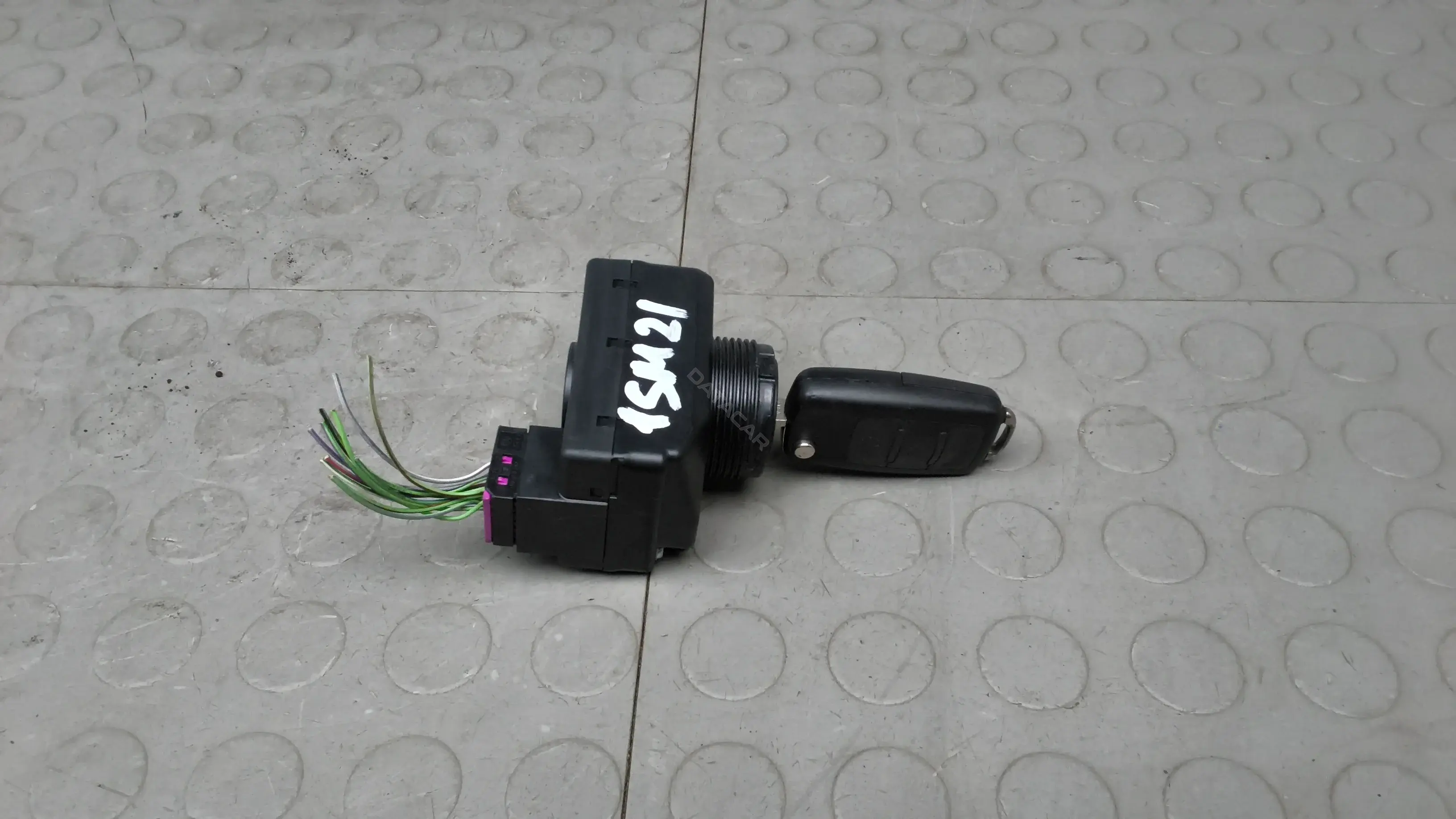 Замок зажигания 1SM21J101