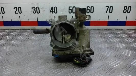 Дроссельная заслонка 35100-2B300