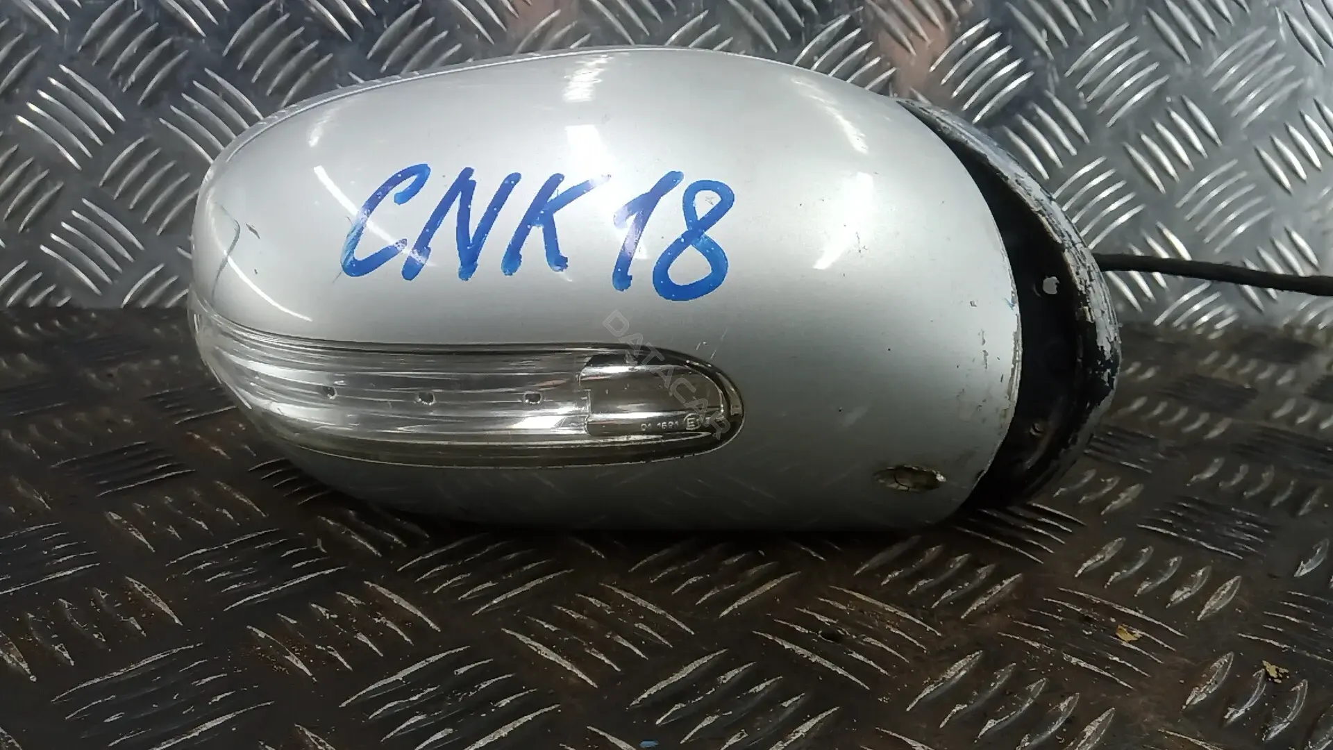Наружное зеркало CNK18JO01