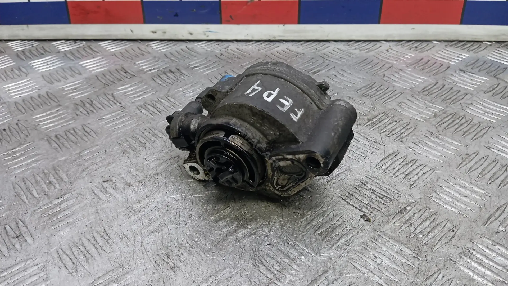Вакуумный насос D156 2C2