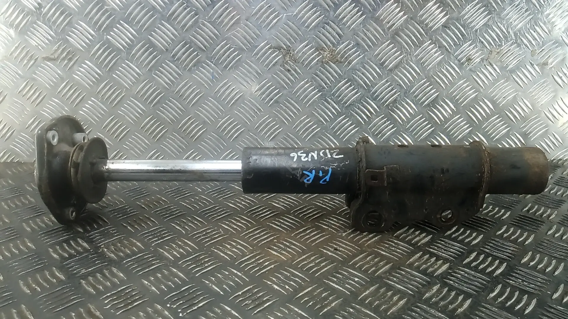 Амортизаторы ZDN36N801