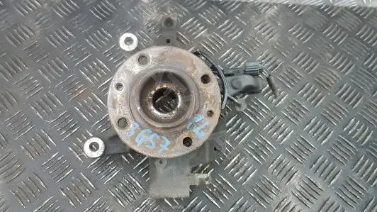 Поворотный кулак 3GS070801